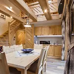 아파트 Tatiana Boutique 자코파네